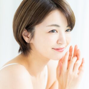 アクティブサプリ ブログ_冬の老け見えを対策!ビタミンの合わせ技でハリと潤いを湛えた美肌へ